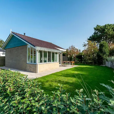 Garnekuul 90 With Garden, Callanstoog Feriehus *