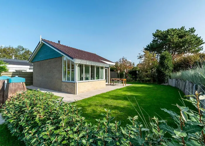 Garnekuul 90 With Garden, Callanstoog Tatil Evi *